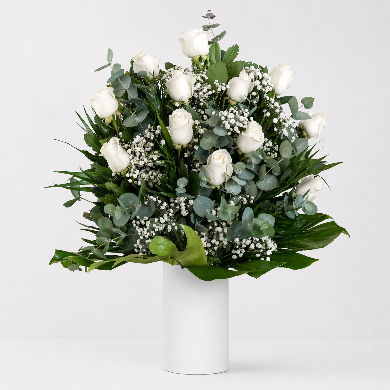 Ramo de 12 rosas blancas