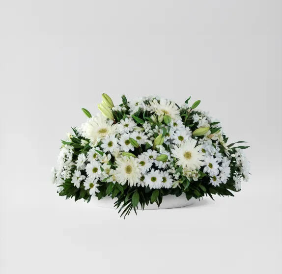 Centro de flores blancas pequeño