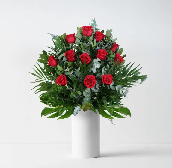 Ramo de 12 rosas rojas