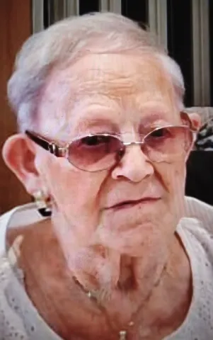 JACINTA GOICOECHEA UBETAGOYENA