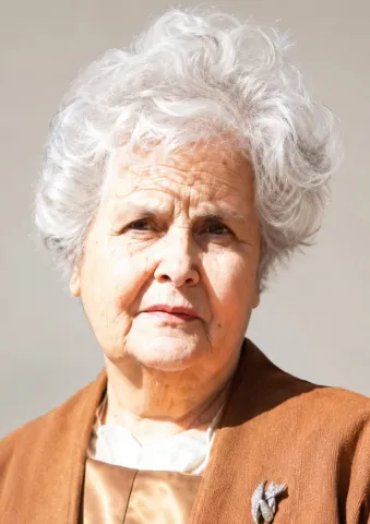 NIEVES ROBLES ROBLES