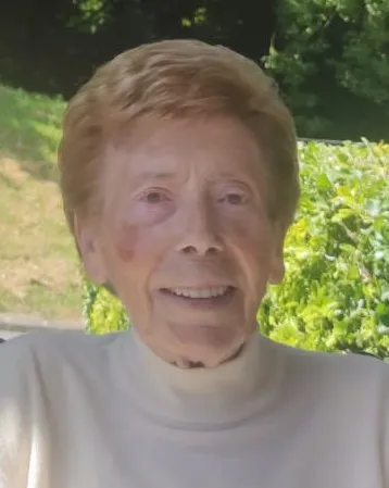 TERESA IRIBAR LARRAÑAGA