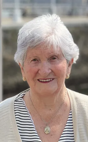 JULIANA SANTAMARIA MERINO