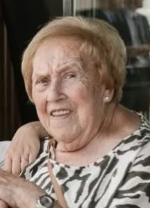 LUCIA MADARIA RESPALDIZA