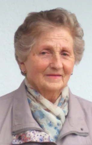 BEGOÑA APEZTEGUIA SALDIAS