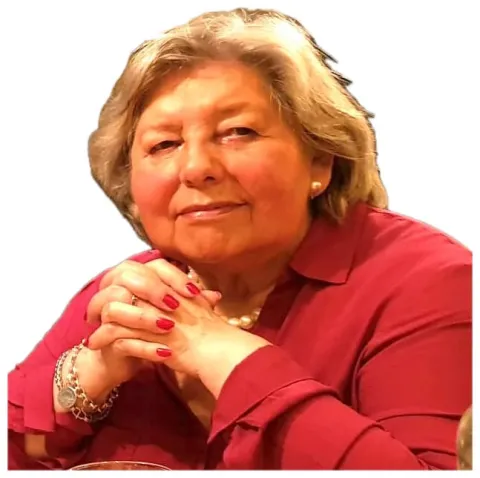 LUCÍA VALENZUELA MORALES
