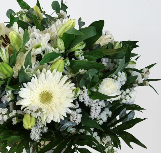 Bouquet flores blancas detalle