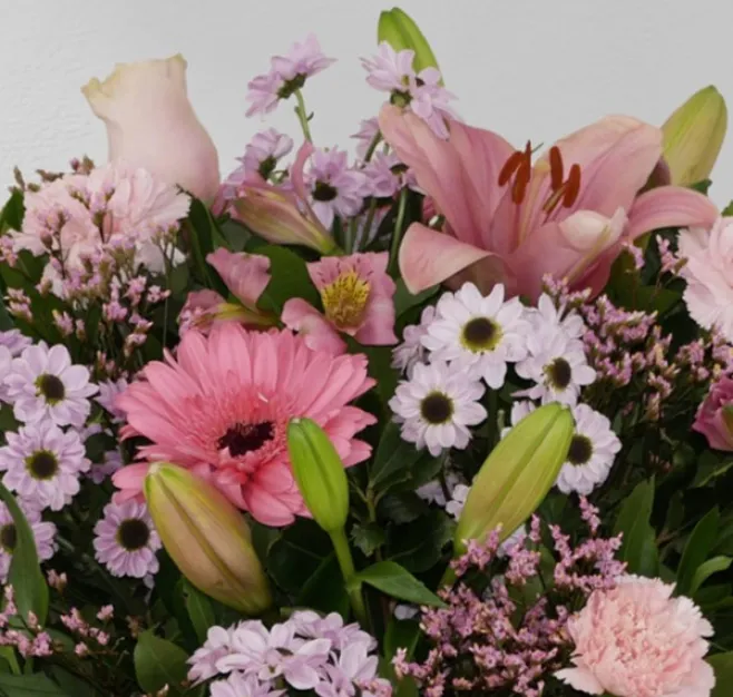 Centro de flores silvestres pequeño