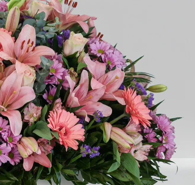 Centro de flores silvestres medium