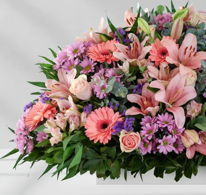 Centro de flores silvestres medium