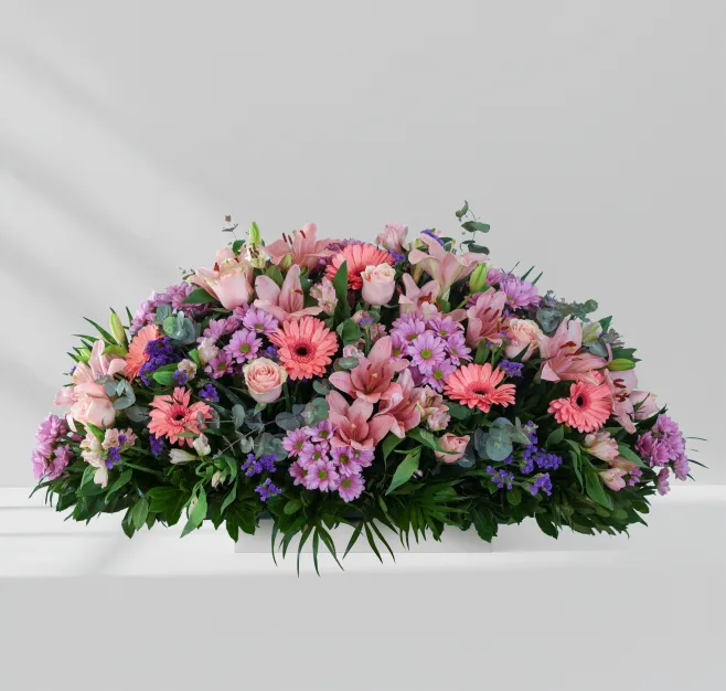 Centro de flores silvestres premium