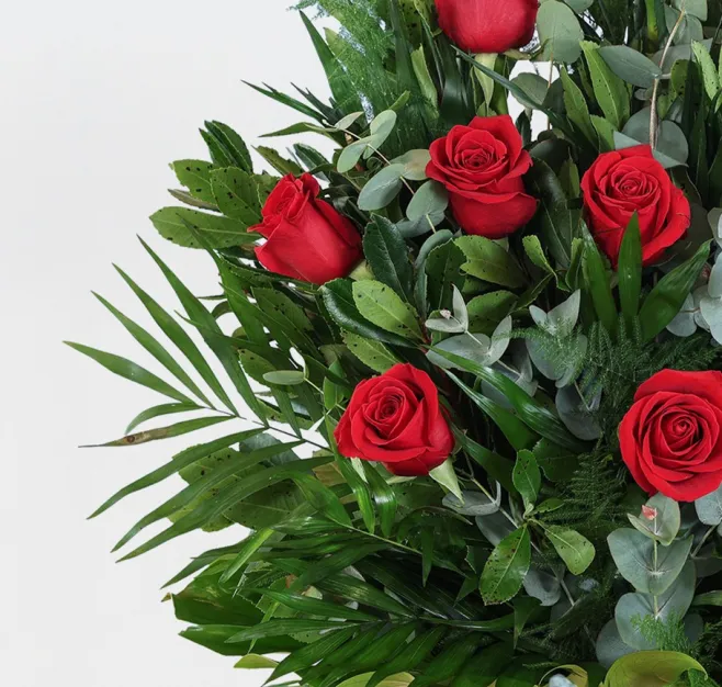 Ramo de 12 rosas rojas