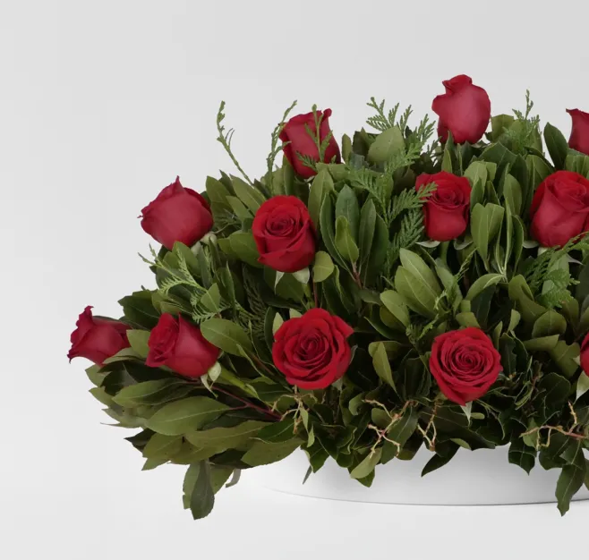 Centro de rosas rojas pequeño