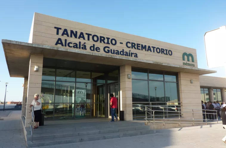 Tanatorio / Funeraria Mémora Alcalá De Guadaíra